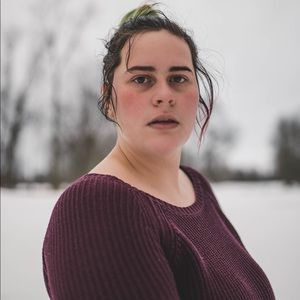 Meet your Posher, Ana